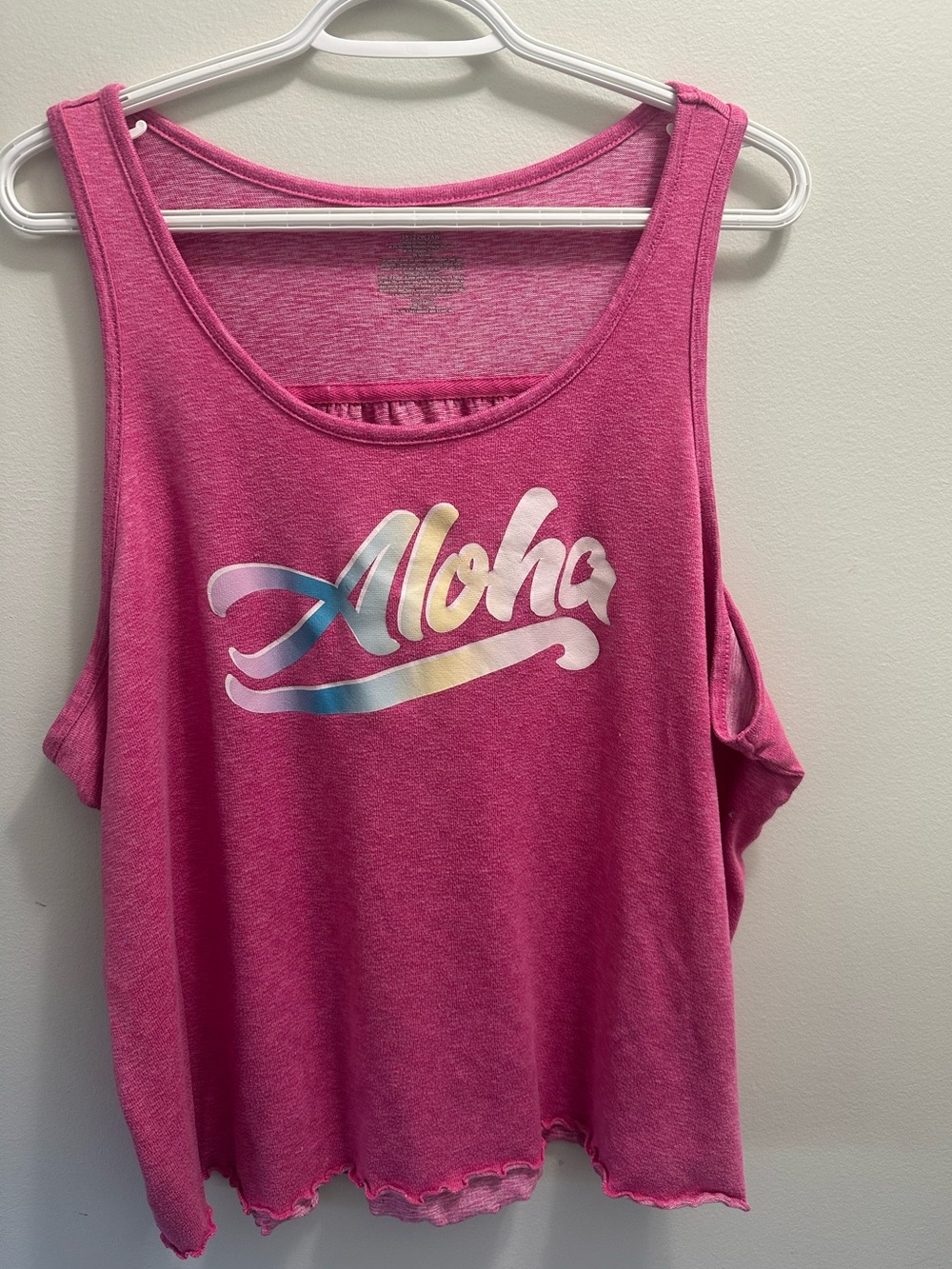 Secret Treasures Hot Pink 'Aloha' Graphic Tank